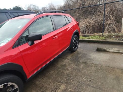 Used 2021 Subaru Crosstrek 2.0i image 6