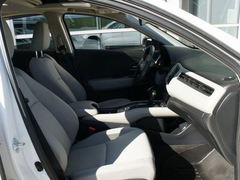 Used 2022 Honda HR-V EX image 33