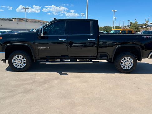 Used 2021 Chevrolet Silverado 3500 LTZ w/ LTZ Plus Package AWD/4WD image 2