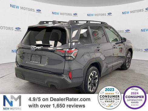 New 2025 Subaru Forester Premium image 4
