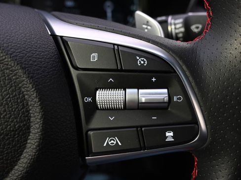 Used 2023 Genesis G70 2.0T w/ Sport Prestige Package image 36