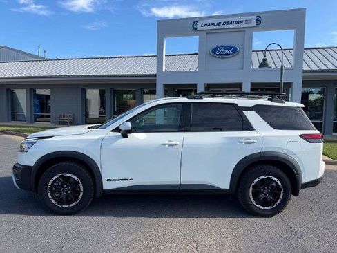 Used 2024 Nissan Pathfinder Rock Creek AWD/4WD image 2