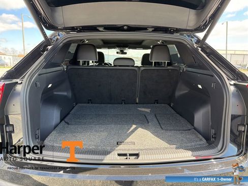 Used 2025 Volkswagen Atlas Cross Sport SEL Premium R-Line image 20