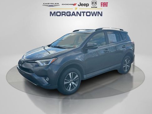 Used 2018 Toyota RAV4 XLE image 1