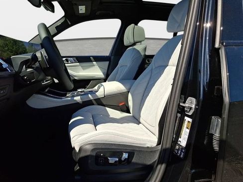 New 2026 BMW X5 xDrive40i w/ M Sport Package AWD/4WD image 11