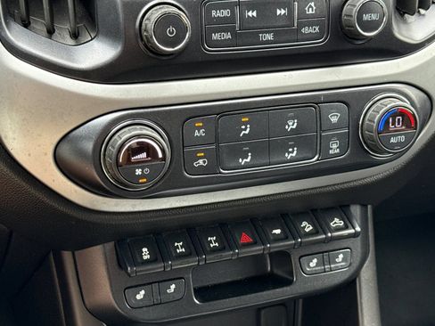 Used 2018 Chevrolet Colorado ZR2 w/ ZR2 Dusk Special Edition AWD/4WD image 20