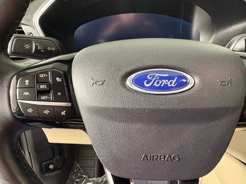 Certified 2021 Ford Escape Titanium image 25
