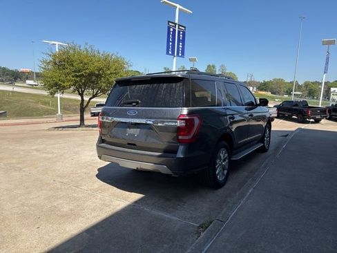 Used 2020 Ford Expedition XLT w/ Equipment Group 202A image 8