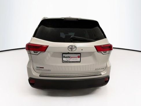 Used 2017 Toyota Highlander XLE w/ Protection Package #3 image 5