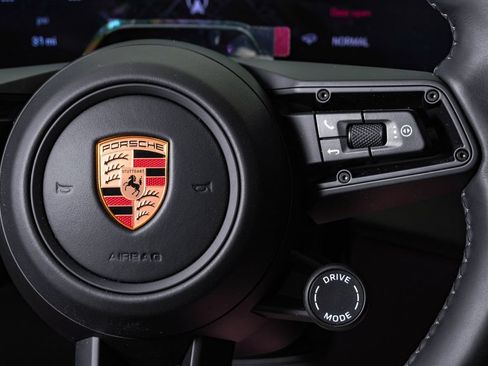 New 2026 Porsche Cayenne Electric AWD/4WD image 19