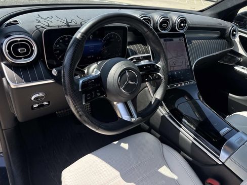 Used 2023 Mercedes-Benz GLC 300 4MATIC image 18