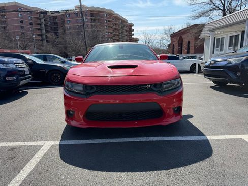Used 2019 Dodge Charger Scat Pack image 3