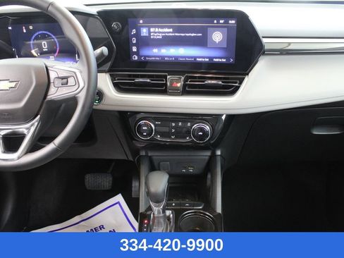 Used 2024 Chevrolet TrailBlazer LT w/ Convenience Package image 20