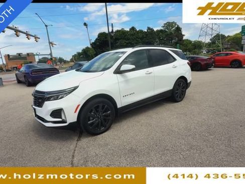 Certified 2023 Chevrolet Equinox RS w/ RS Leather Package AWD/4WD image 4