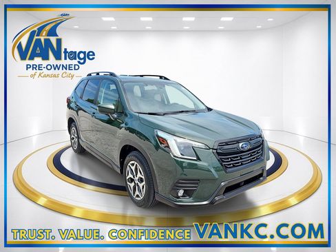 Certified 2024 Subaru Forester Premium AWD/4WD image 3