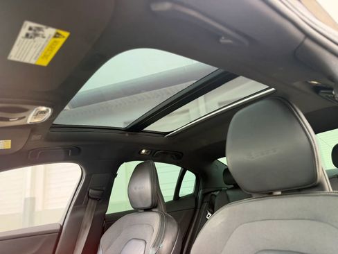 Used 2019 Volvo S60 T5 R-Design FWD image 30