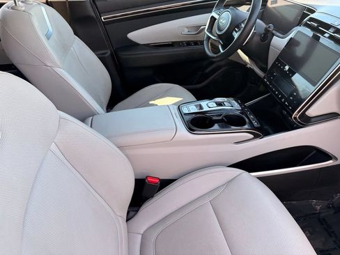 Used 2022 Hyundai Tucson Limited AWD/4WD image 11