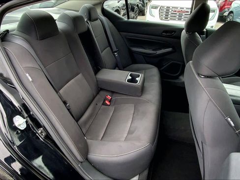 Used 2025 Nissan Altima 2.5 SV image 19