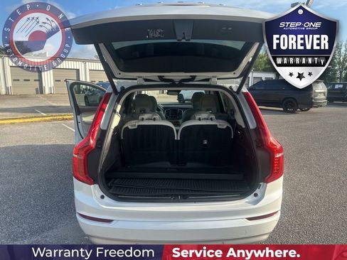 Used 2022 Volvo XC90 T6 Momentum w/ Advanced Package AWD/4WD image 19