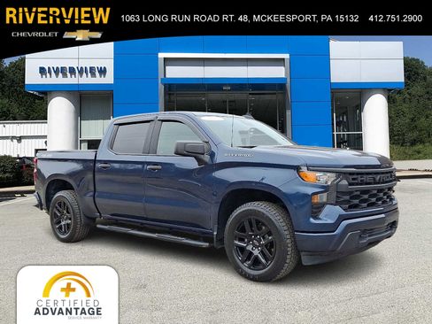 Used 2023 Chevrolet Silverado 1500 Custom image 1