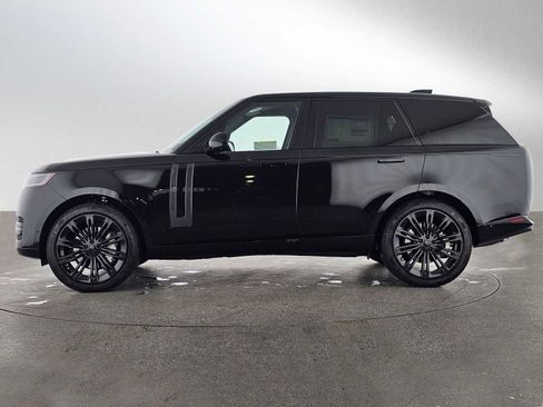 New 2026 Land Rover Range Rover SE image 2