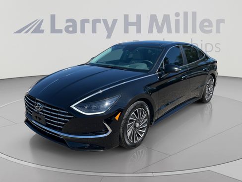 Used 2023 Hyundai Sonata Limited w/ Cargo Package FWD image 1