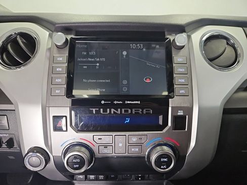 Used 2020 Toyota Tundra SR5 AWD/4WD image 11