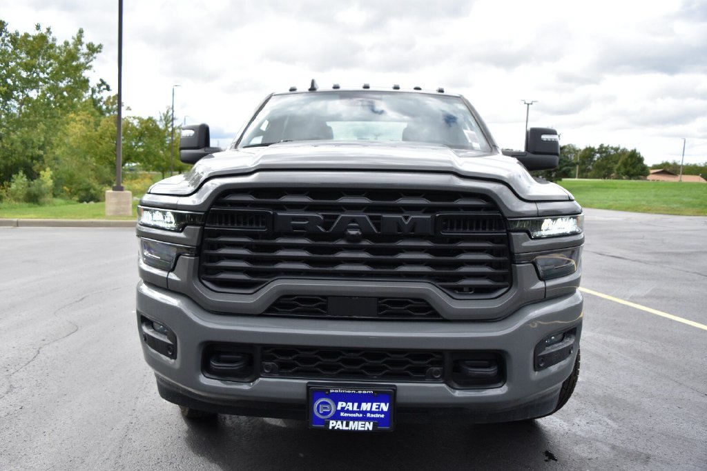 New 2026 RAM 3500 Big Horn AWD/4WD image 3