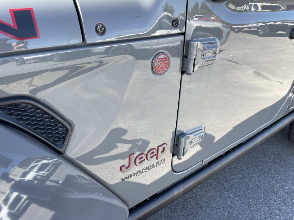 Used 2021 Jeep Wrangler Unlimited Rubicon AWD/4WD image 41