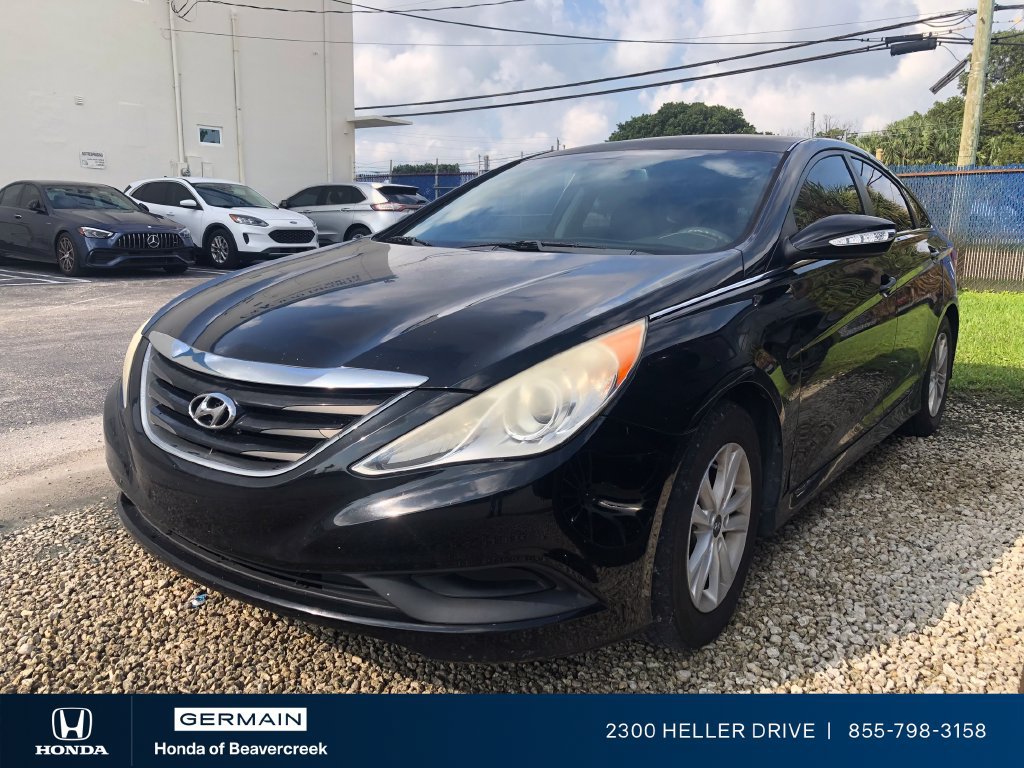 Used 2014 Hyundai Sonata GLS w/ Popular Equipment Group 2 FWD image 1