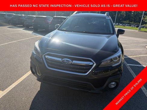Used 2018 Subaru Outback 2.5i Limited AWD/4WD image 3