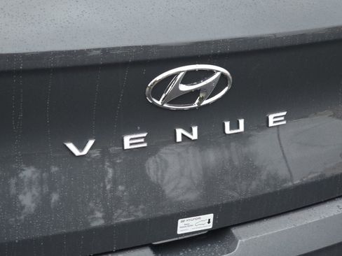 New 2026 Hyundai Venue SEL image 36