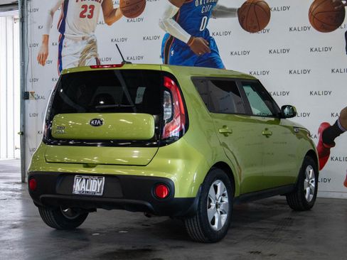 Used 2018 Kia Soul FWD image 23