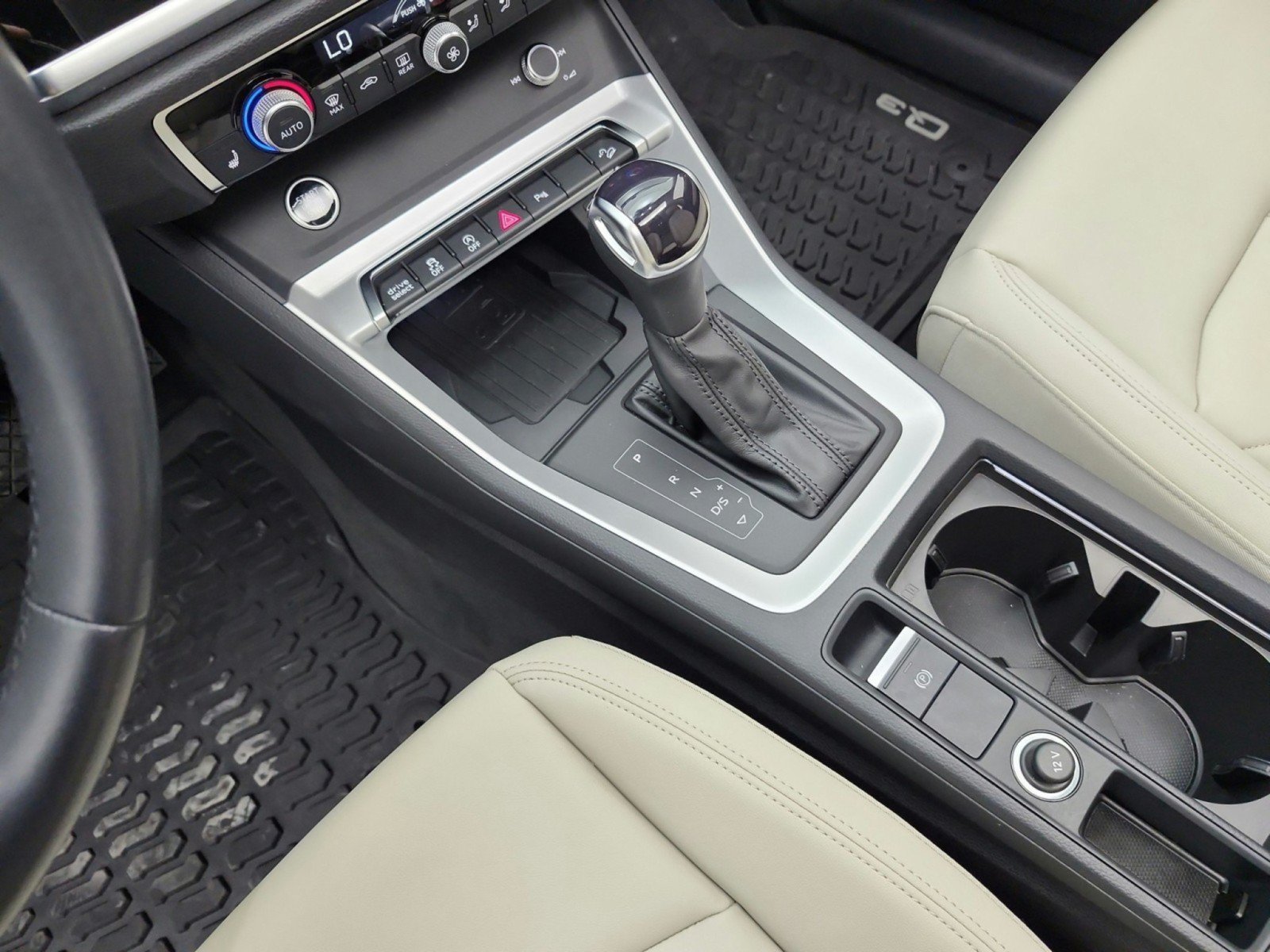Used 2024 Audi Q3 2.0T Premium AWD/4WD image 11