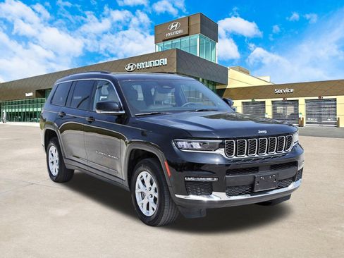 Used 2023 Jeep Grand Cherokee L Limited image 3