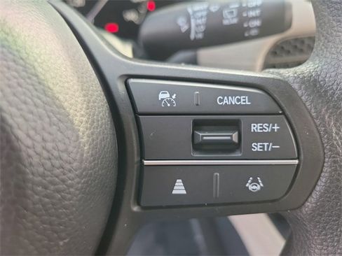 Used 2023 Honda HR-V LX image 22