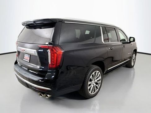 Used 2021 GMC Yukon XL Denali w/ Denali Premium Package AWD/4WD image 7