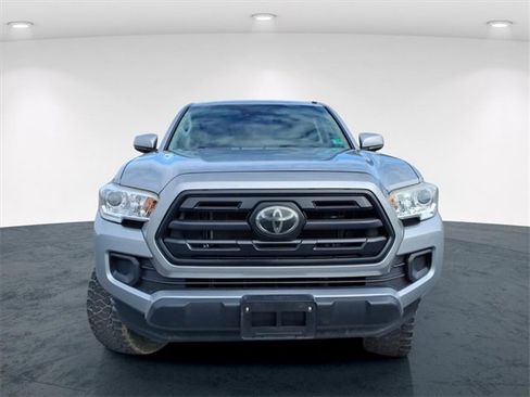 Used 2019 Toyota Tacoma SR image 18