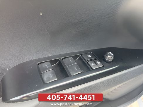 Used 2025 Toyota Camry LE FWD image 10