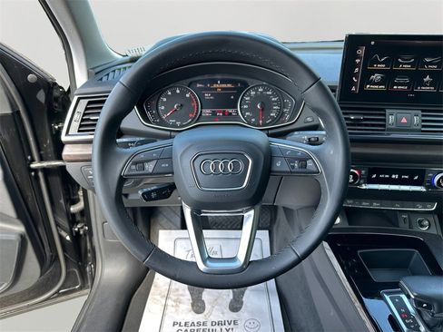 Used 2023 Audi Q5 2.0T Premium w/ Convenience Package image 19