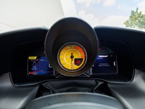 Used 2021 Ferrari F8 Tributo image 60