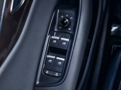 Used 2022 Audi Q8 Premium w/ Convenience Package image 33