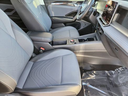 New 2026 Volkswagen Tiguan SE image 4