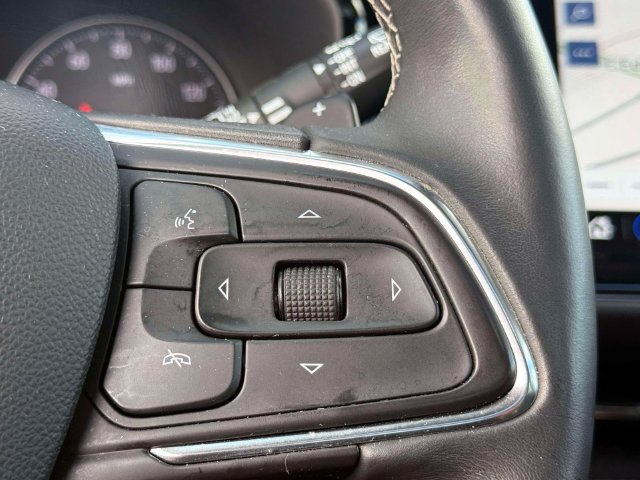 Used 2023 Buick Envision Avenir AWD/4WD image 26