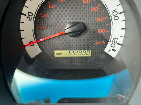 Used 2013 Toyota Tacoma 4x4 Double Cab w/ TRD Off-Road Pkg image 16