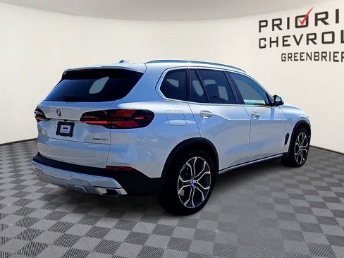 Used 2025 BMW X5 sDrive40i w/ Premium Package RWD image 8
