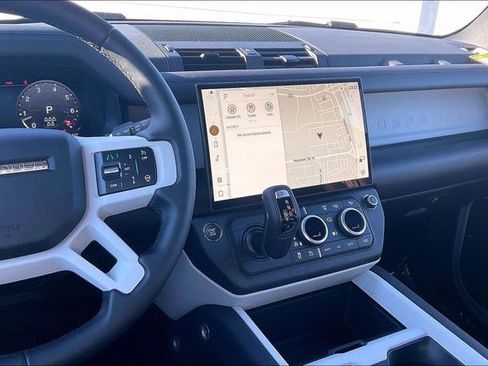 New 2026 Land Rover Defender 110 X-Dynamic SE image 6