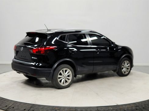 Used 2017 Nissan Rogue Sport SV w/ SV Premium Package image 7