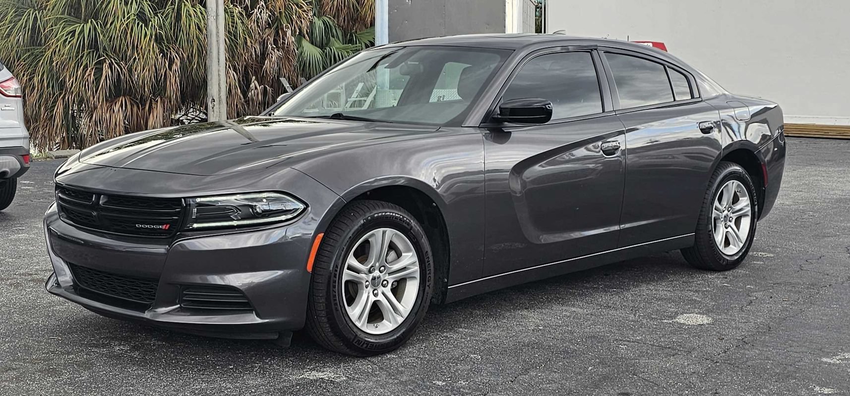 Used 2023 Dodge Charger SXT RWD image 1