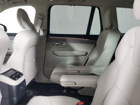 New 2026 Volvo XC90 T8 Ultra w/ Lounge Package AWD/4WD image 12
